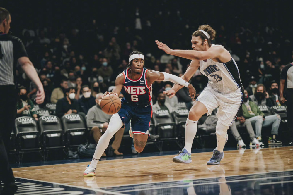 九游娱乐-詹姆斯赛事官方发布出色防守新规，澳大利亚队争议不断！的简单介绍