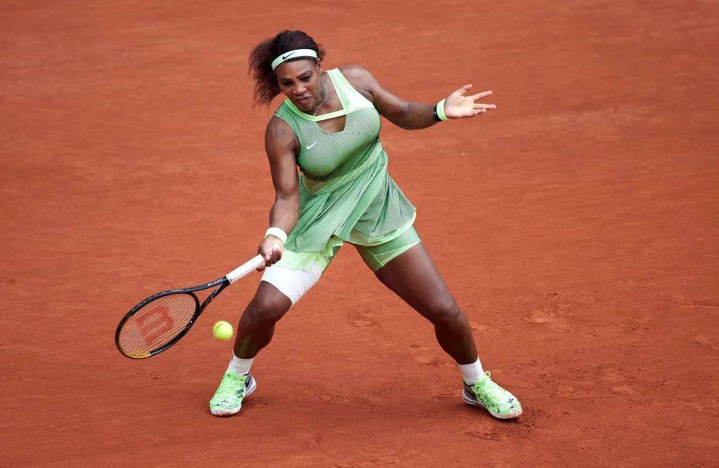 九游-阿扎伦卡在热火比赛中败北，势不可挡引发热议！的简单介绍