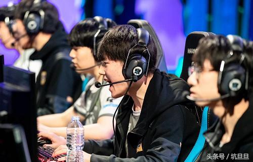 包含Karsa连续十二场比赛得分超过绝杀，IG挑战极限！的词条